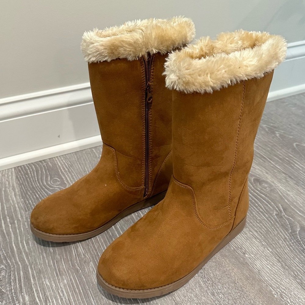 Girls Cat & Jack boots